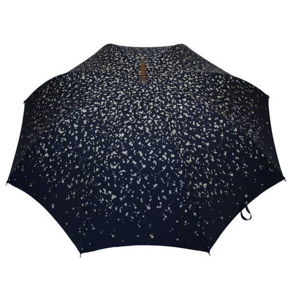 Raindrop printed Polyester canopy.  Wooden Stick.  Nickel fi nishes, engraved tip cup.  Natural Bark Chestnut handle.  Available in Navy/White  #mrstanford 